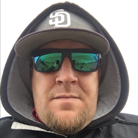 Meet your Posher, Cj - Picture 1 of 1